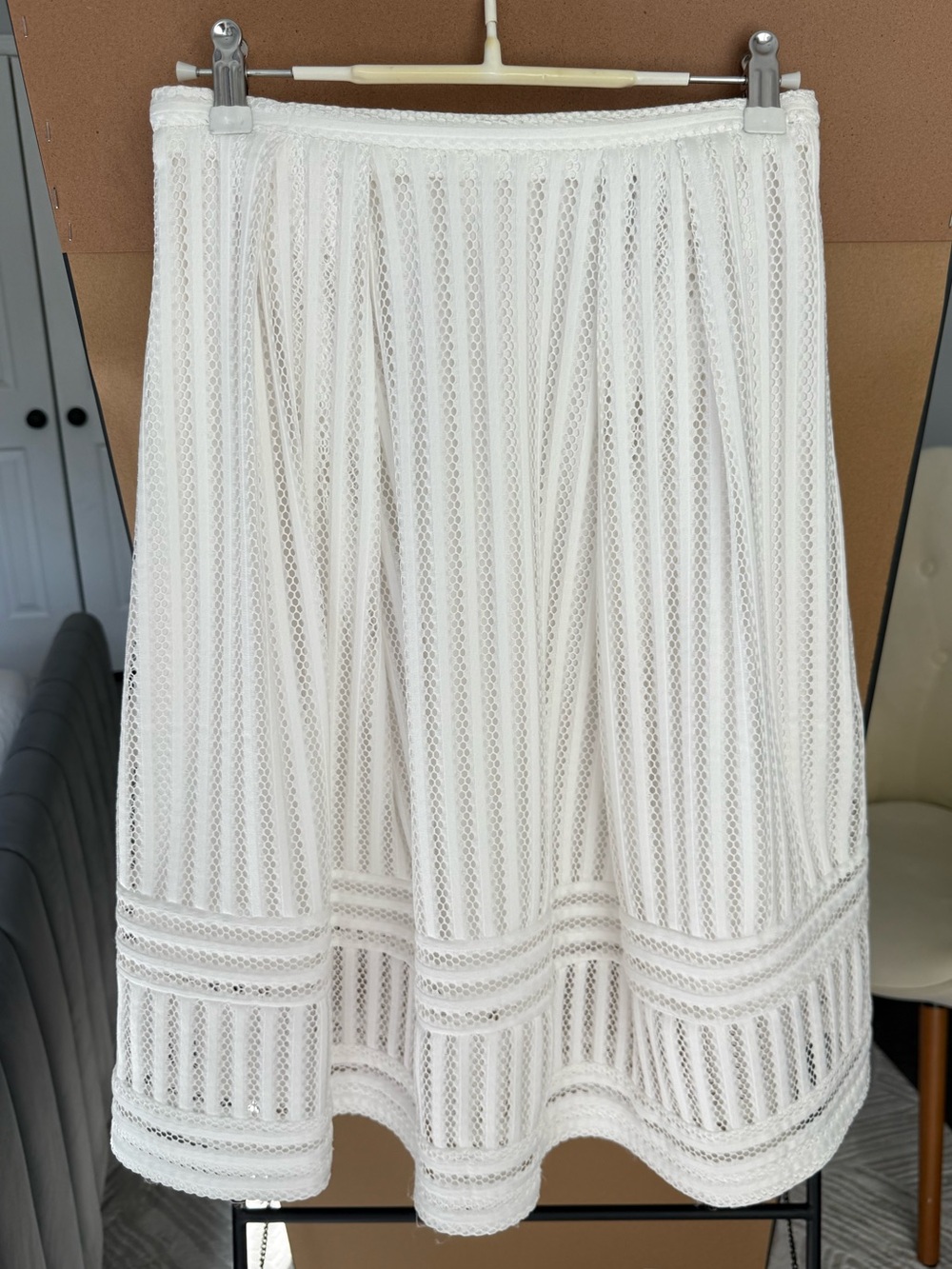 H&M White Lace A-Line Skirt